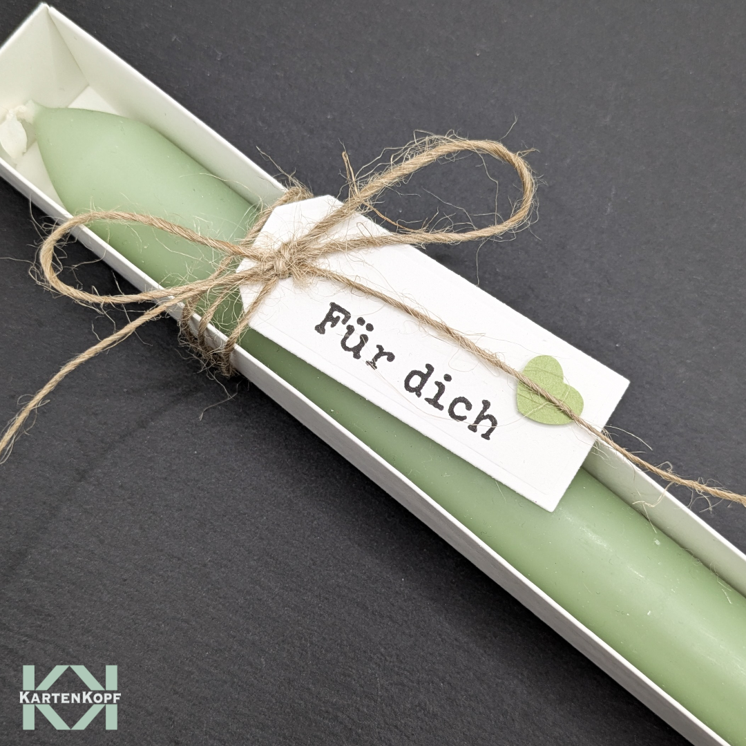 Kerzengeschenk - Bestempelte grüne Stabkerze - Du bist mein Lieblingsmensch – Bild 3