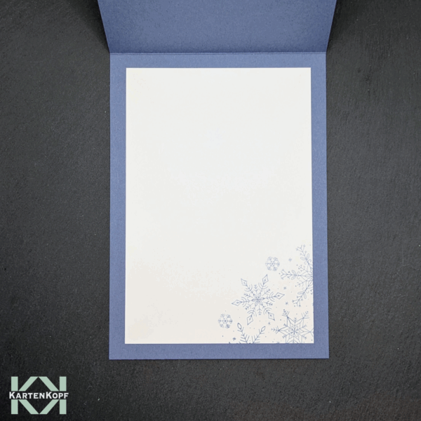 Innenansicht Marineblau Karte Schneeflocken Ecke A6
